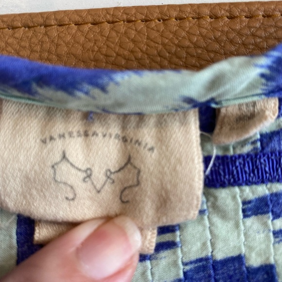 Vanessa Virginia Abstract Pattern Flowly Blouse in Blue & Green Size 0 - Picture 8 of 10